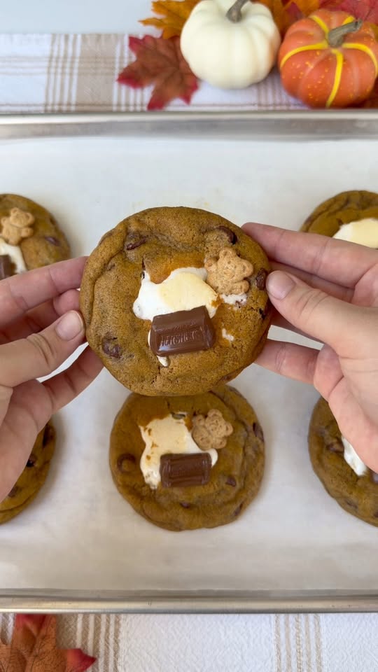 Pumpkin S'Mores Cookies