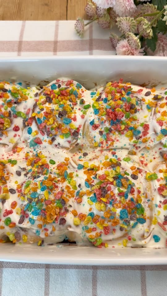 Fruity Pebbles Cinnamon Rolls