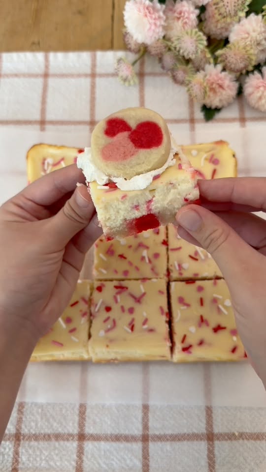 Valentine'S Cookie Cheesecake Bars