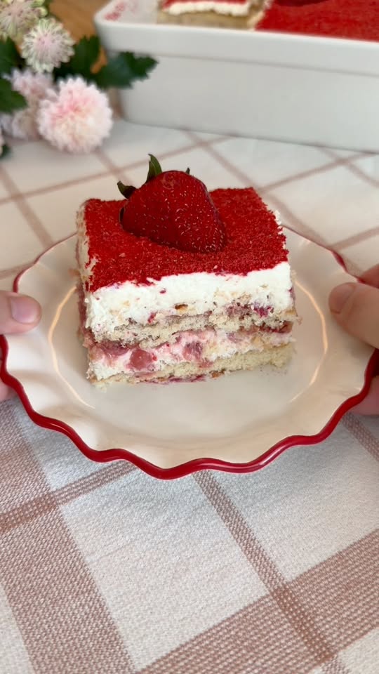 Strawberry Tiramisu