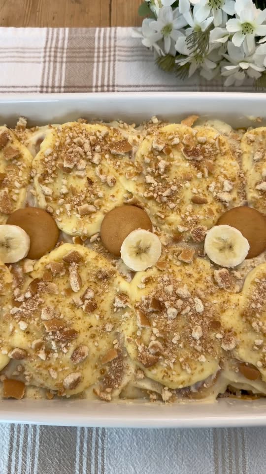 Banana Pudding Cinnamon Rolls