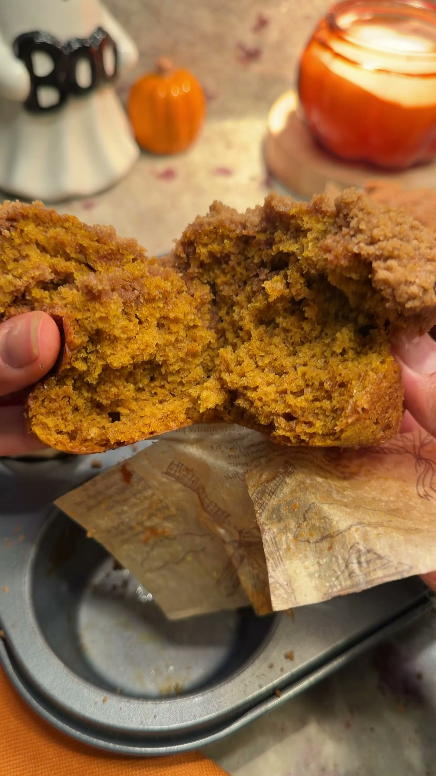 Pumpkin Coffee Cake Muffins