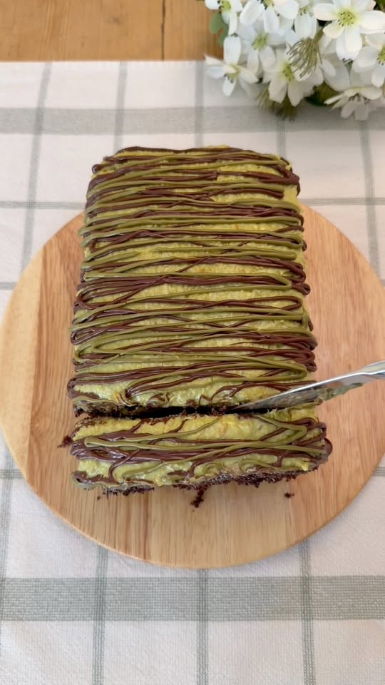 Dubai Chocolate Banana Bread