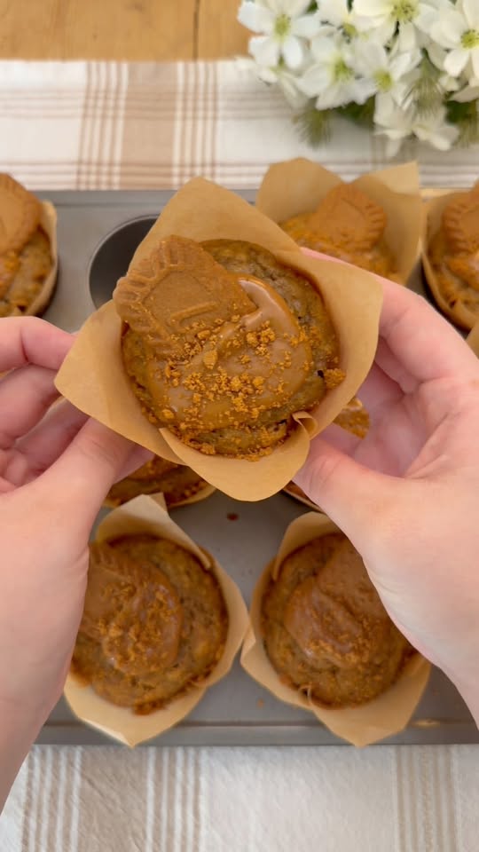 Biscoff-Stuffed Banana Bread Muffins