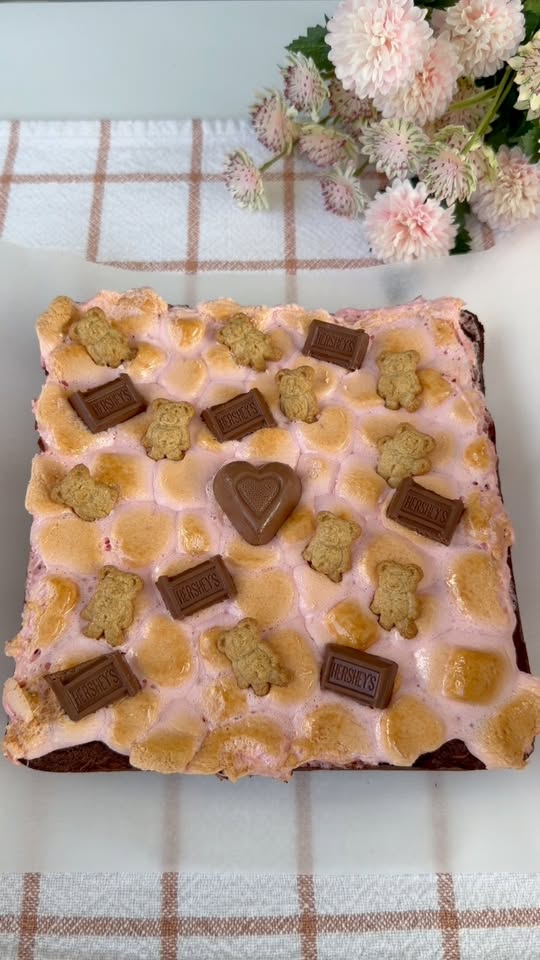 Chocolate Strawberry S'Mores Brownies
