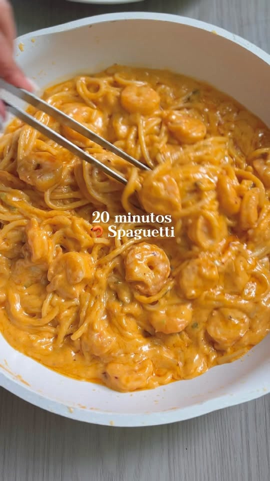 20-Minuten-Zitronen-Butter-Garnelen-Spaghetti