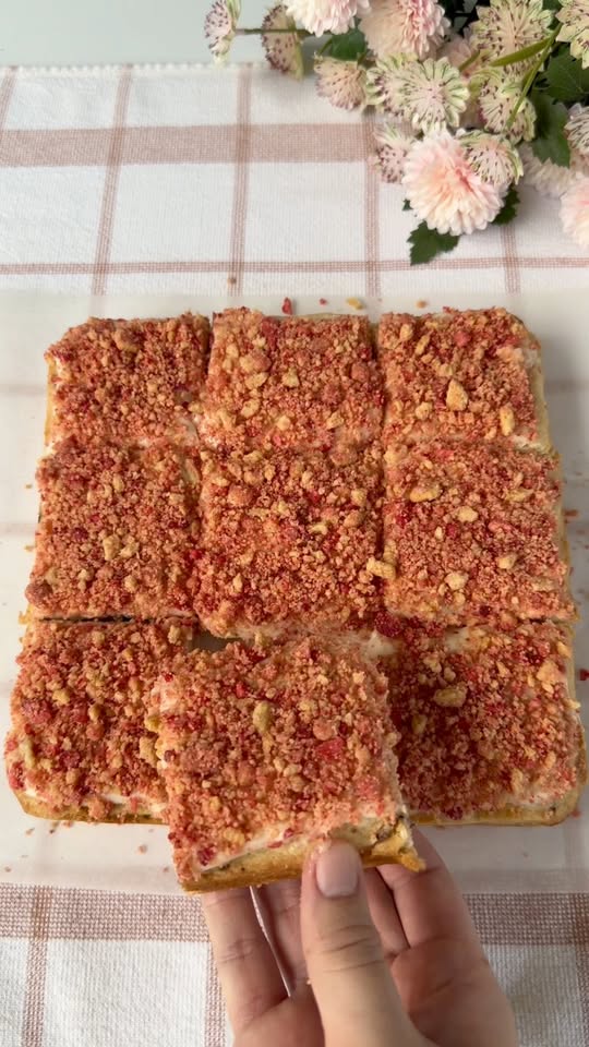 Strawberry Crunch Sugar Cookie Bars