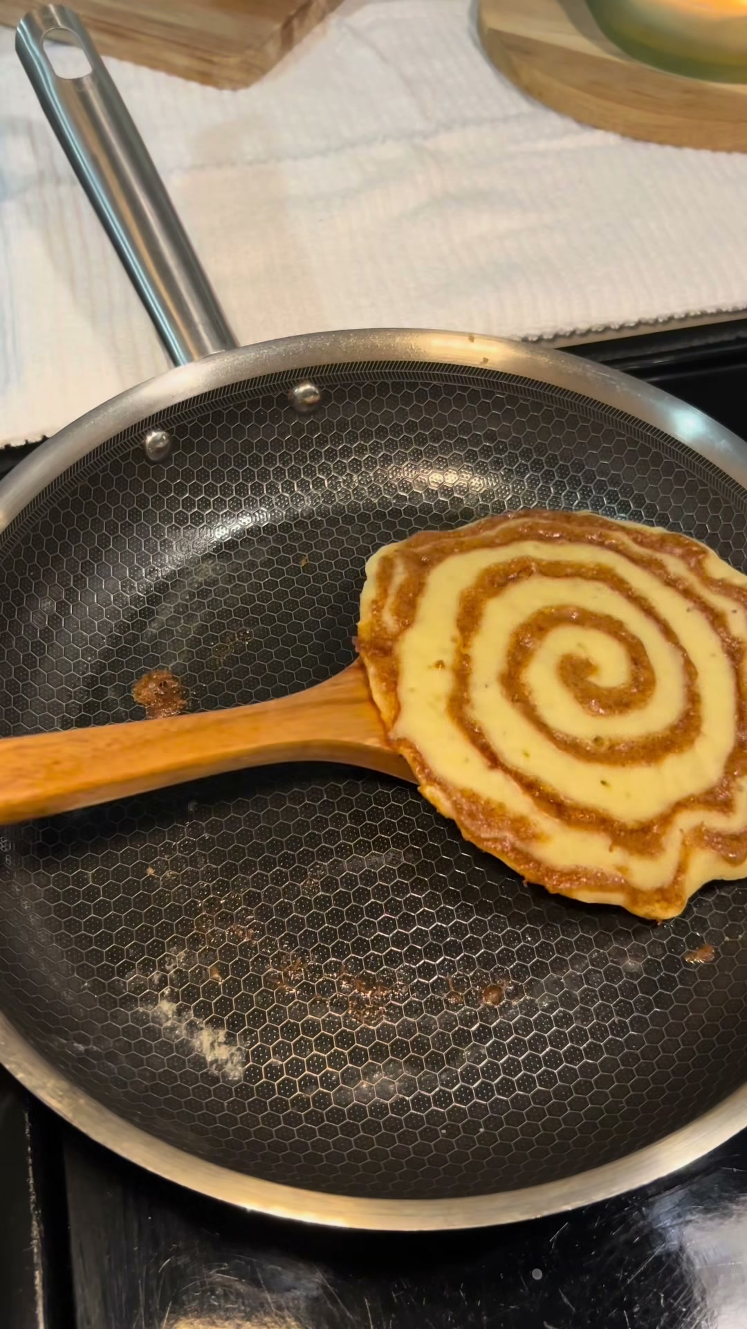 Cinnamon Roll Pancakes Easy