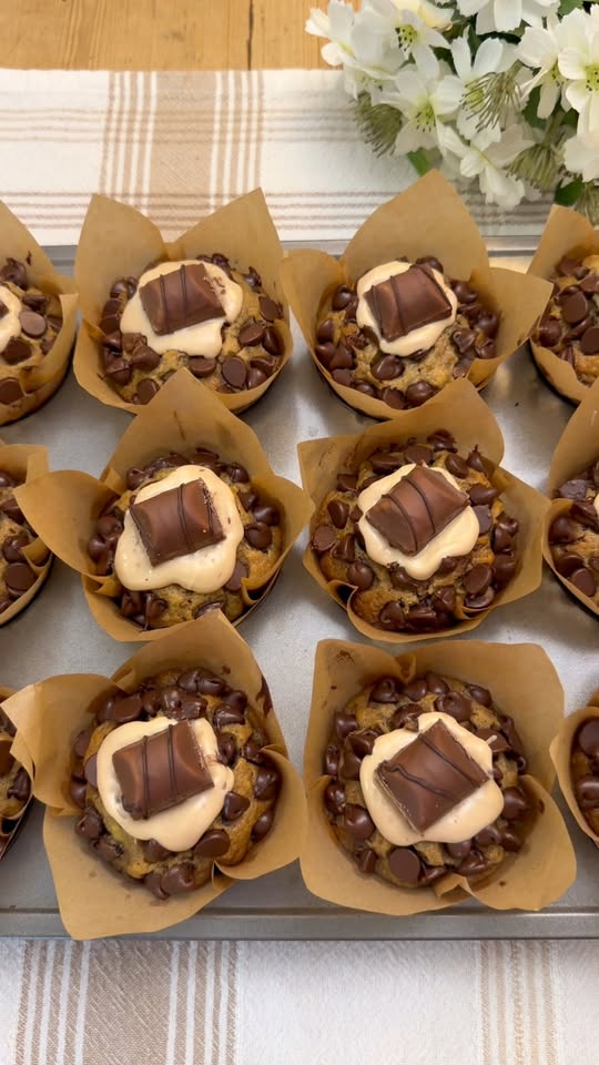Kinder Bueno Stuffed Banana Muffins
