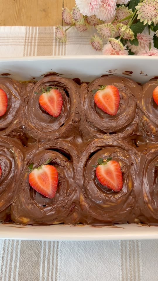 Strawberry Nutella Cinnamon Rolls