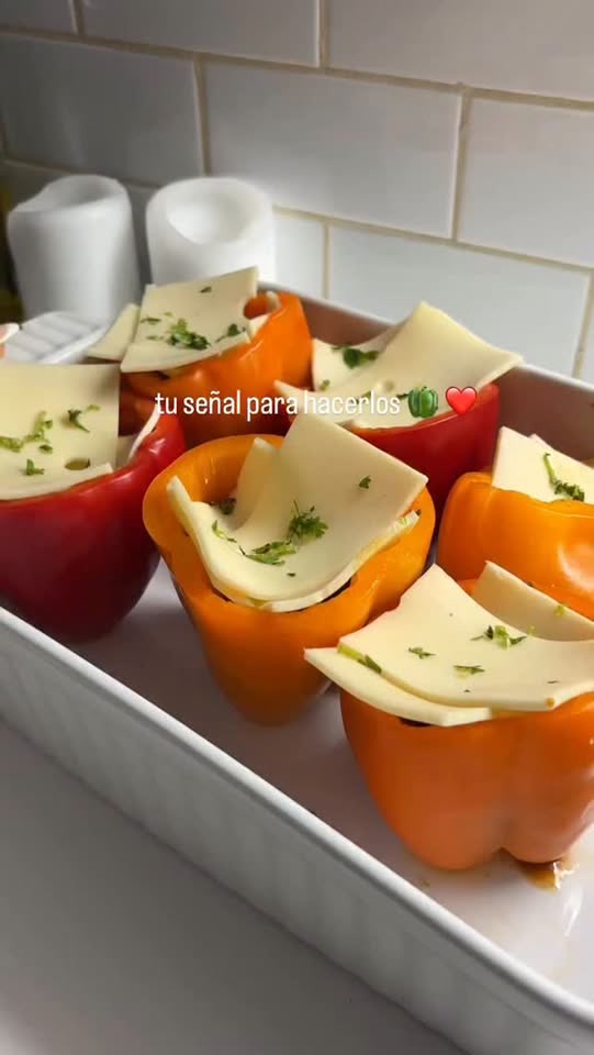 Gefüllte Paprika mit BBQ-Hackfleisch