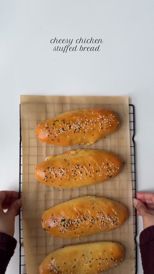 Chessy chicken stuffed bread