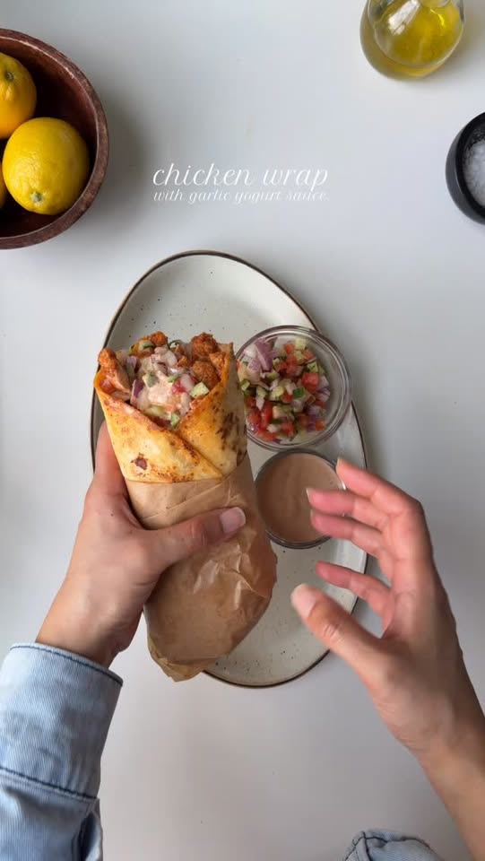 Chicken wrap with spicy yogurt sauce