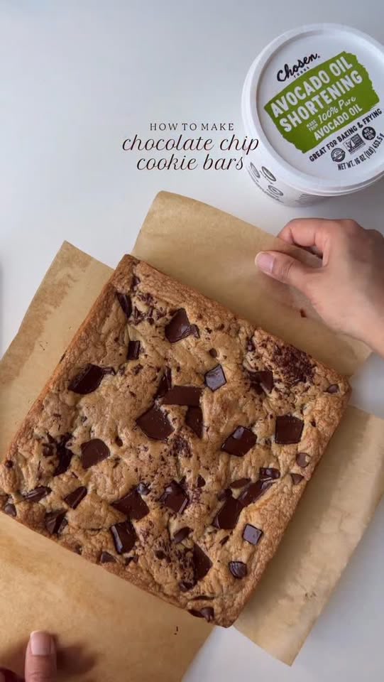 Chocolate chip cookie bars