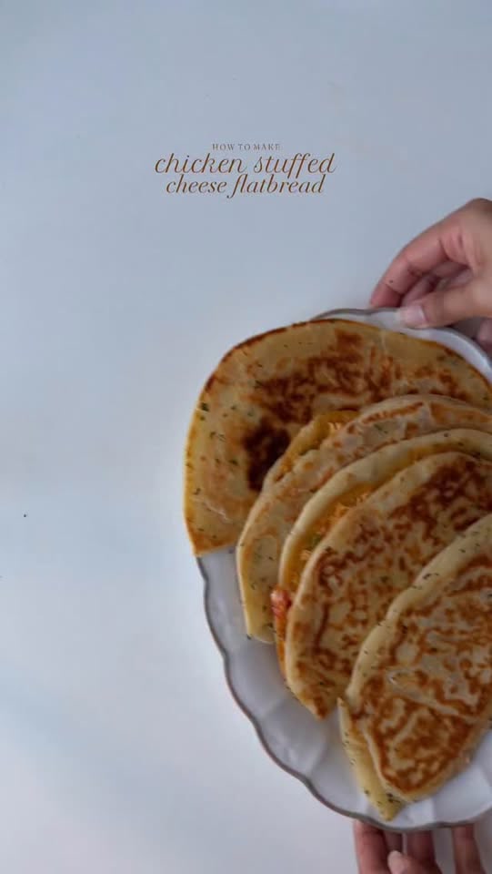 Creamy chicken cheese flatbread
