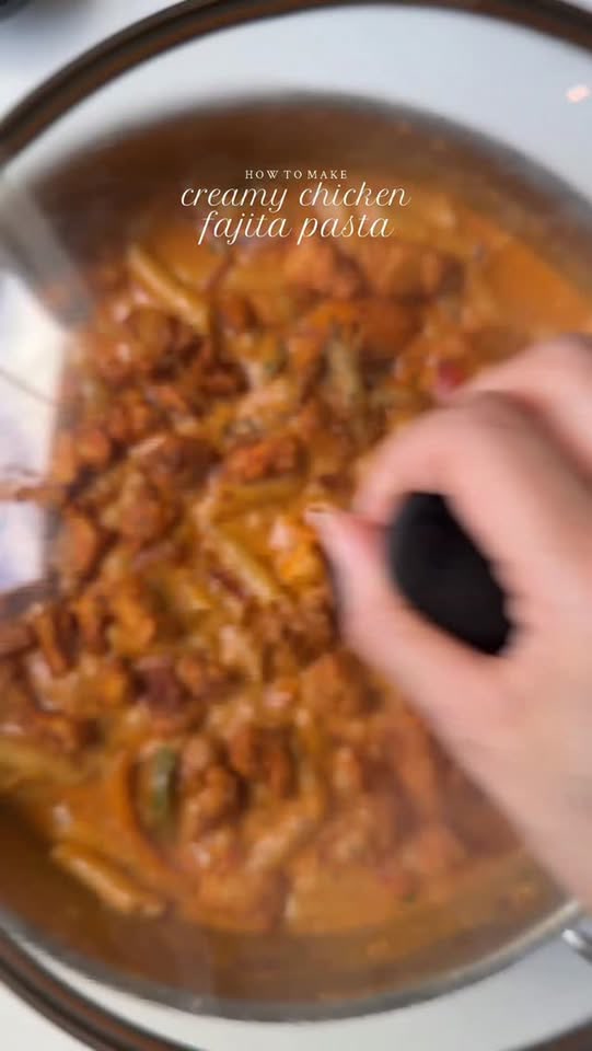 Creamy chicken fajita pasta