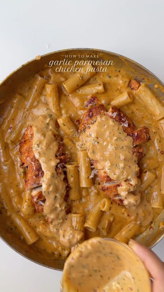 Creamy garlic parmesan chicken pasta