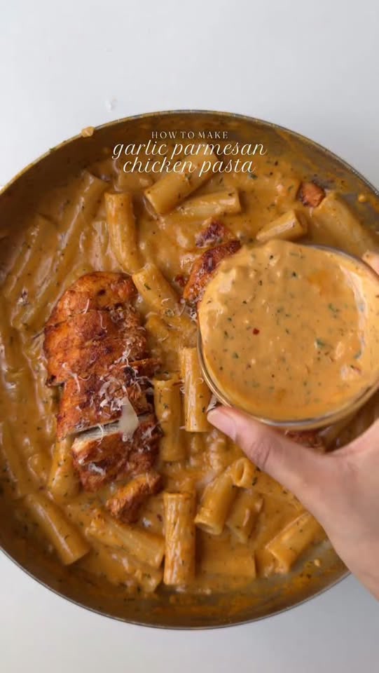 Creamy garlic parmesan chicken pasta