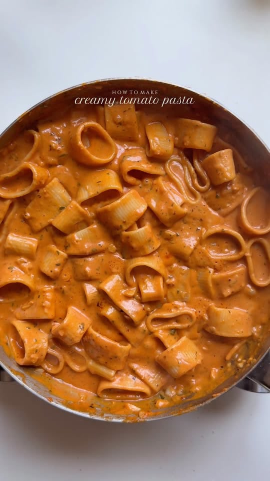 Creamy tomato pasta