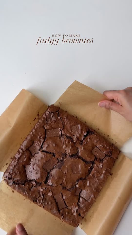 Crinkle Top Fudgy Brownies