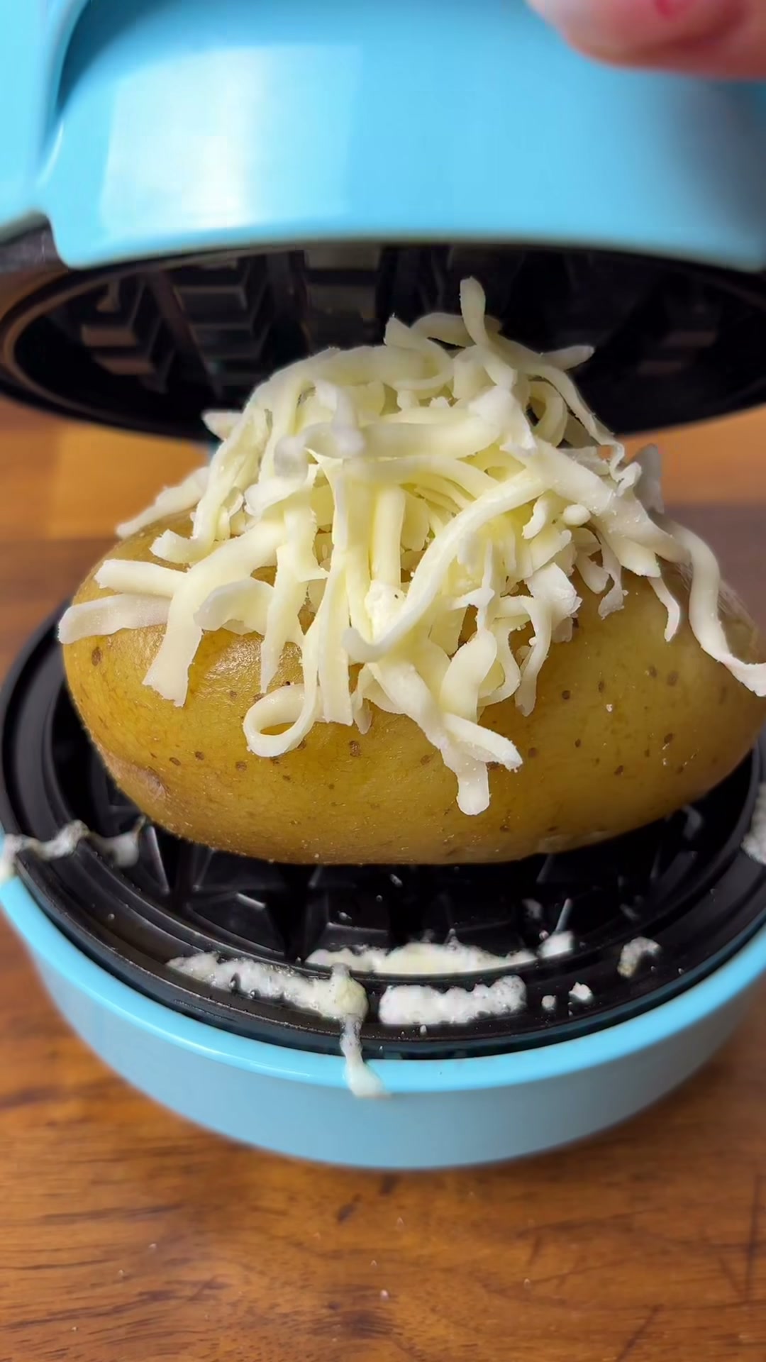 Knusprige Kartoffel-Käse-Waffeln