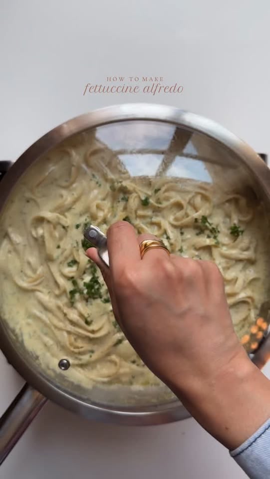 Fettuccine Alfredo