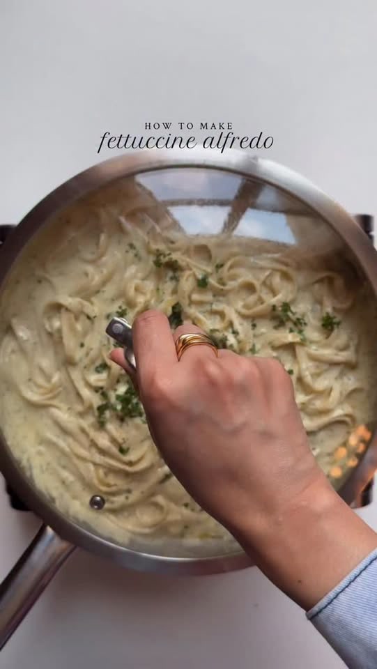 Fettuccine Alfredo