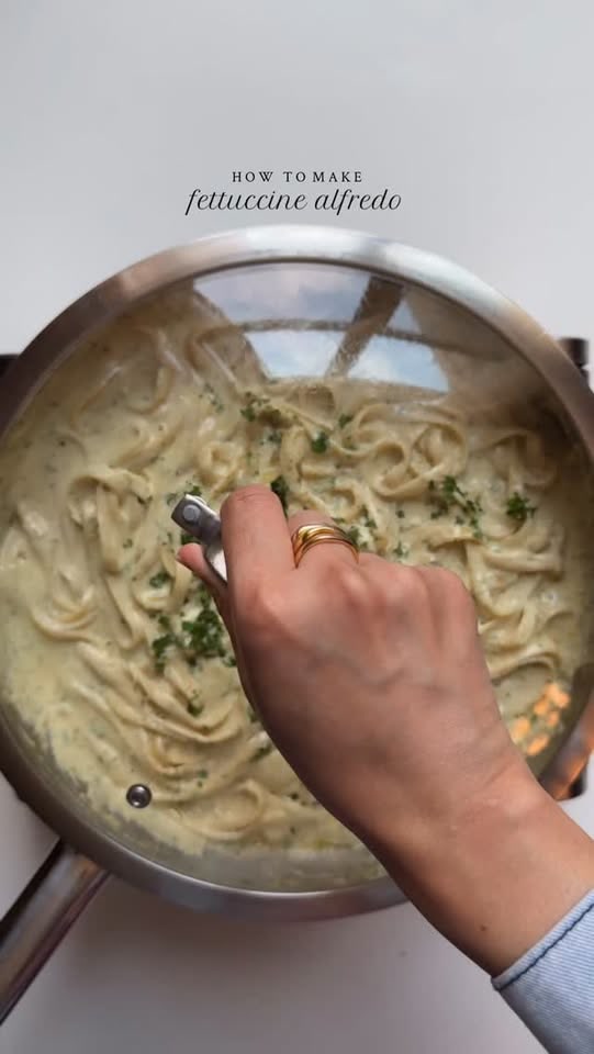 Fettuccine Alfredo