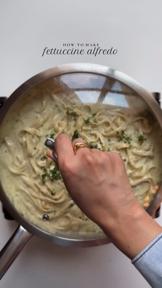 Fettuccine Alfredo