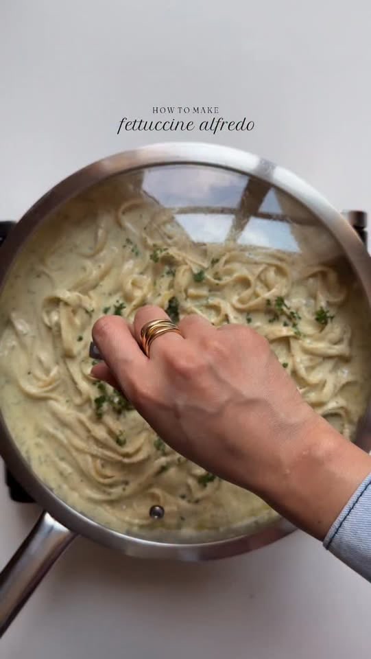Fettuccine Alfredo