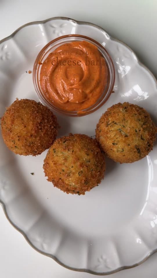 Garlic parmesan cheese balls