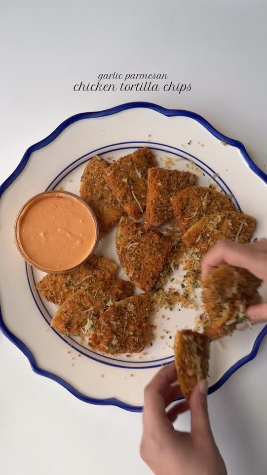 Garlic Parmesan Chicken Tortilla Chips