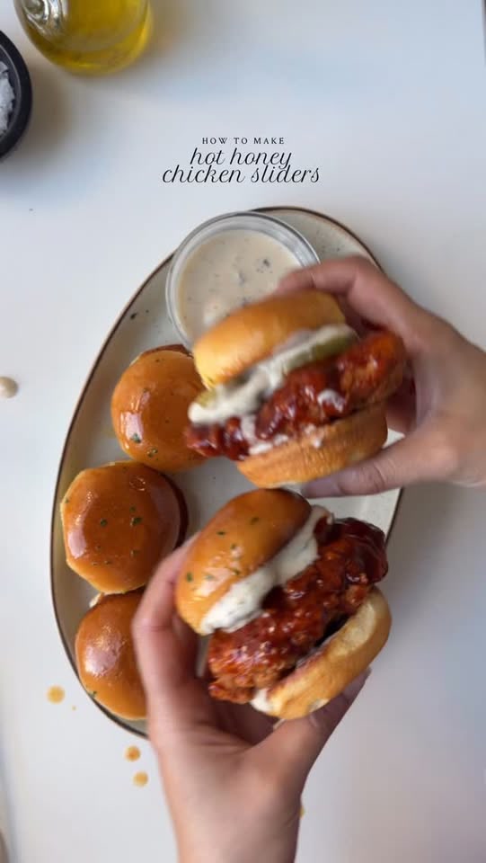 Hot honey chicken sliders