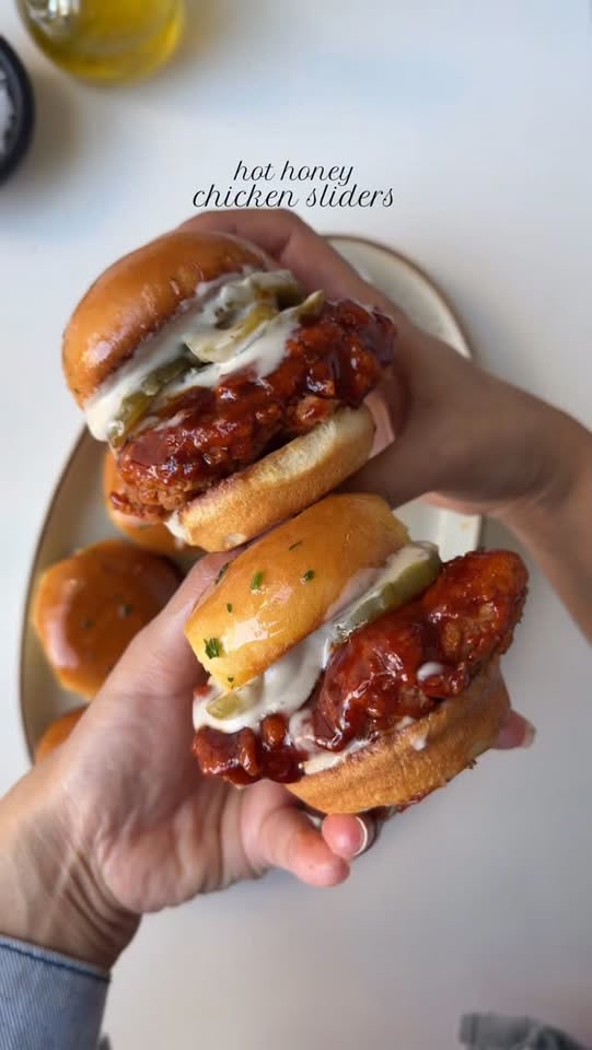 Hot honey chicken sliders