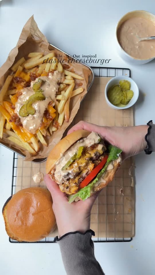 In n out cheeseburger