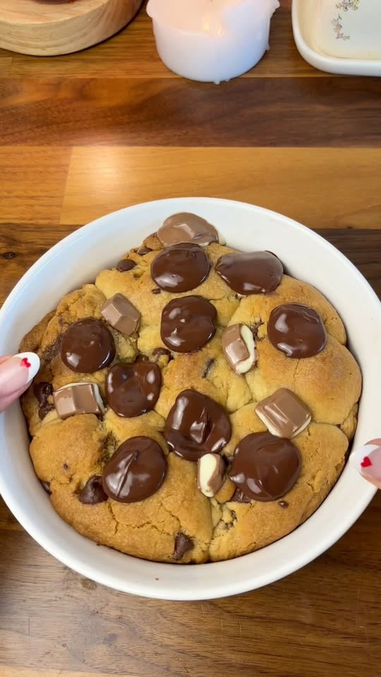 Gefüllte Cookies mit Kinder Schokolade