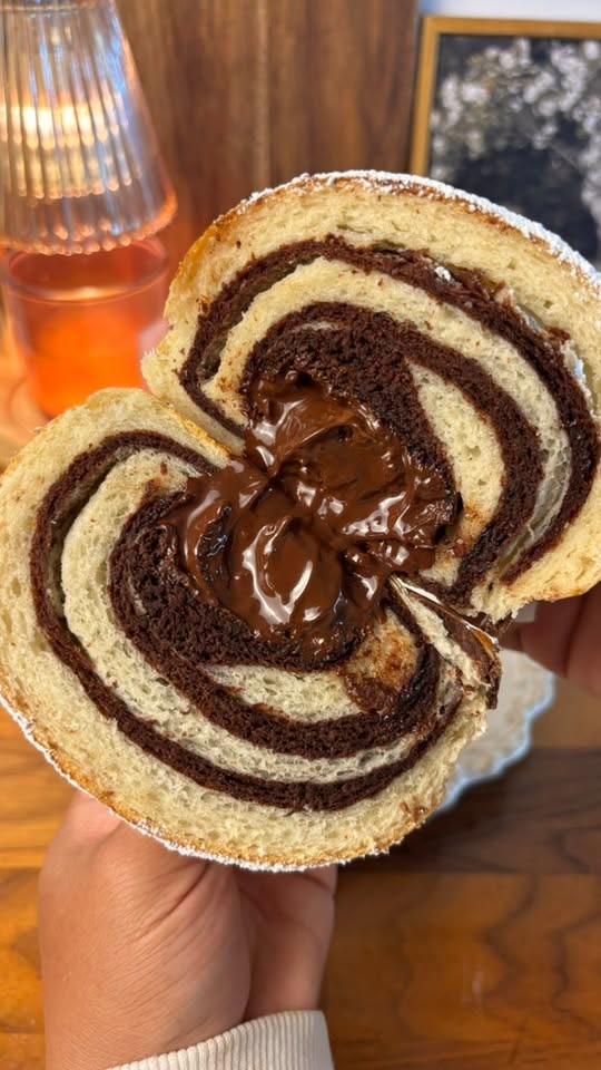 Gestreifte Nutella-Croissants