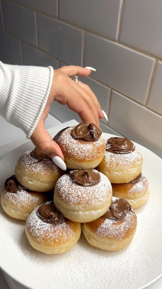 Fluffige Nutella-Donuts
