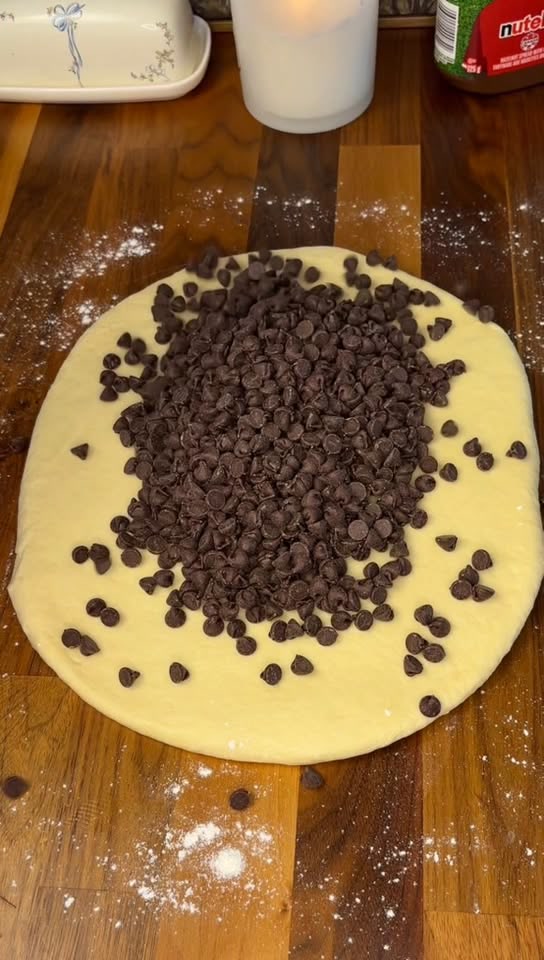 Nutella-Poğaça mit Schokostückchen