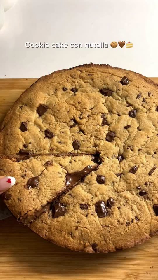 Brown-Butter-Cookie-Cake mit Nutella-Füllung