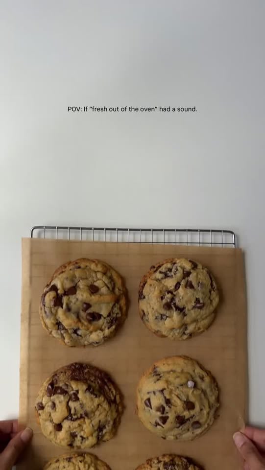 Nyc style thick chocolate chip cookies