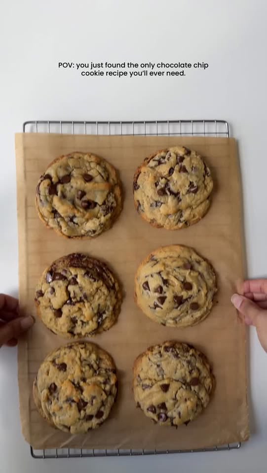 Nyc style thick chocolate chip cookies