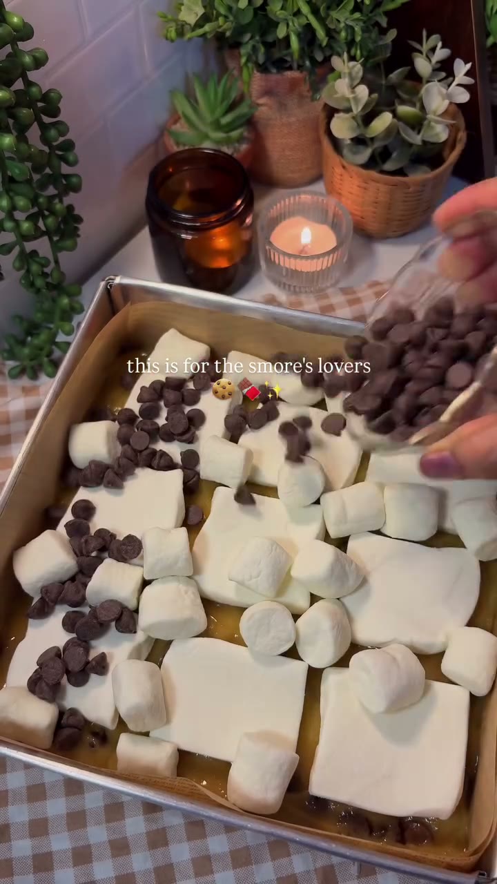 S'mores Cookie Bars