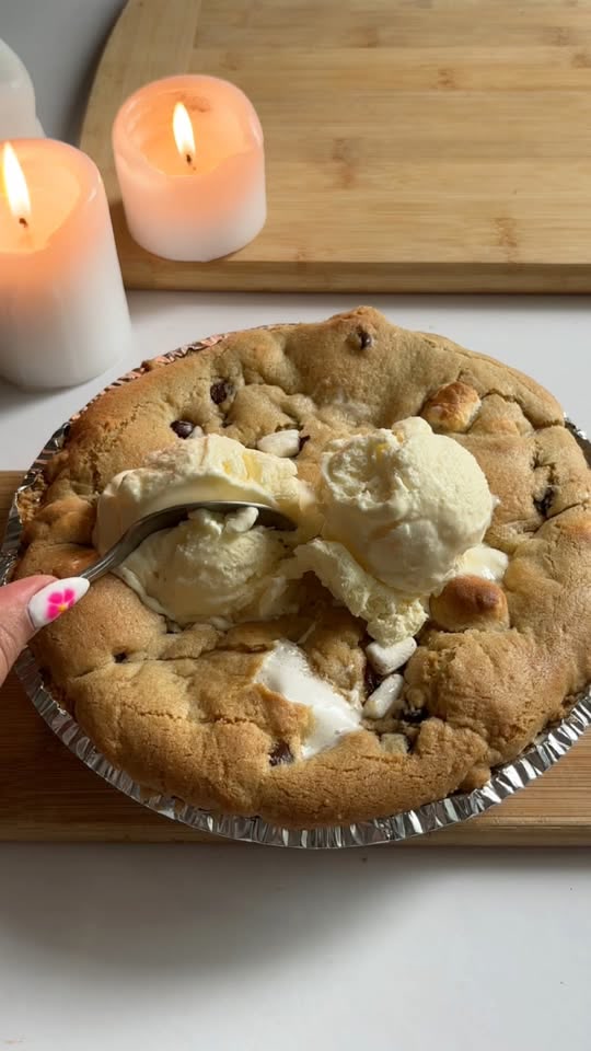 S'mores-Cookie aus der Pfanne